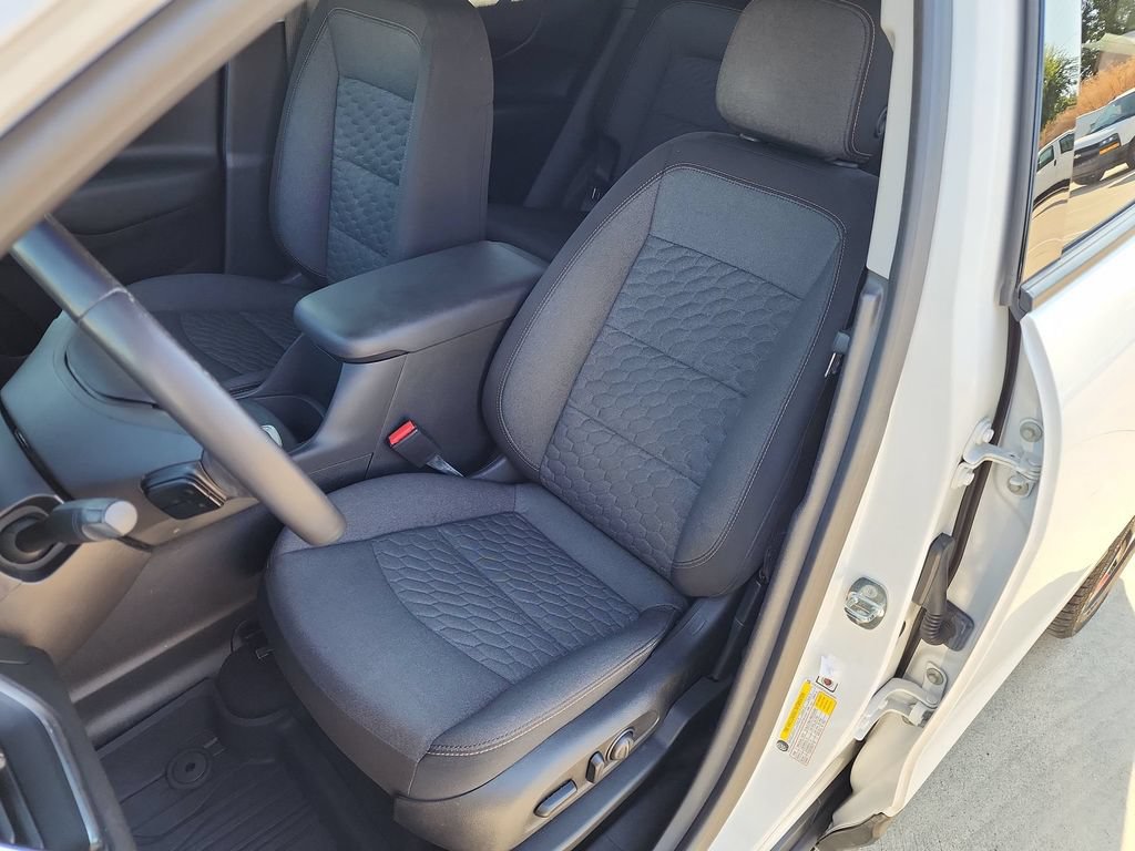 Used 2018 Chevrolet Equinox LT FWD image 11
