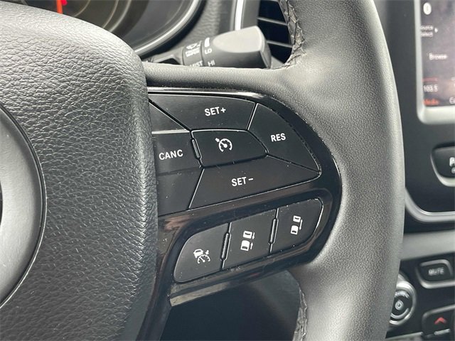 Used 2023 Jeep Cherokee Altitude Lux image 10
