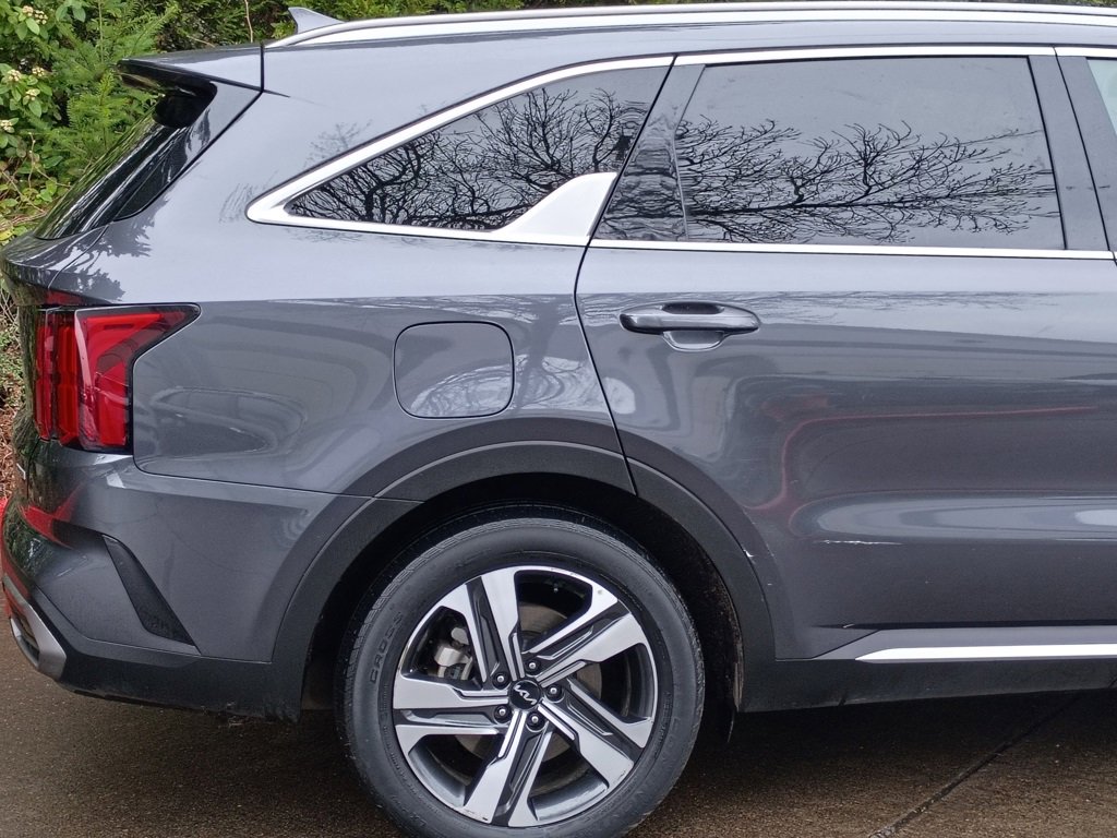 Used 2023 Kia Sorento SX Prestige image 4