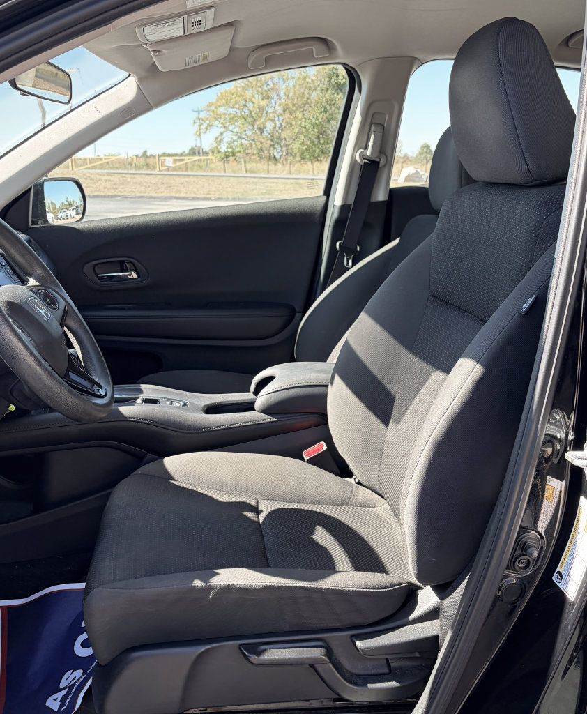 Used 2022 Honda HR-V LX image 16
