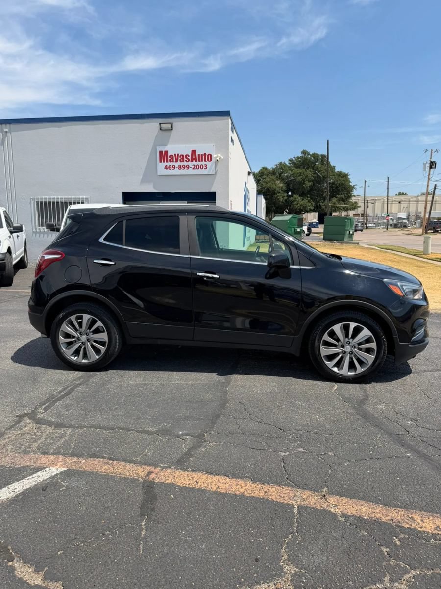 Used 2020 Buick Encore Preferred FWD image 2