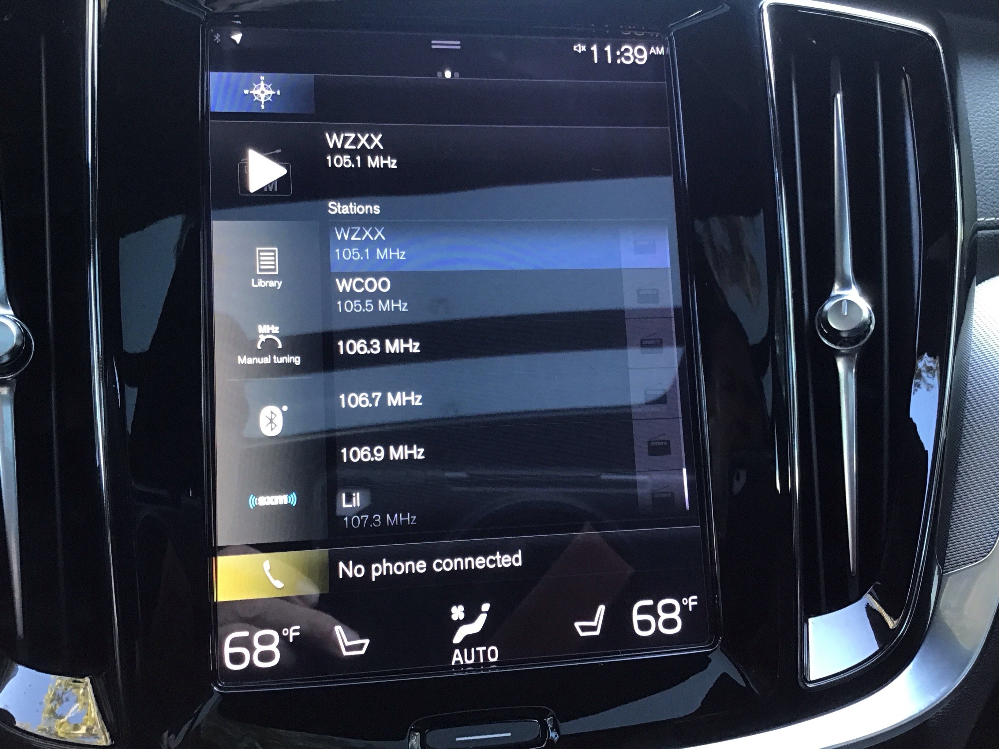 Certified 2022 Volvo S60 B5 R-Design w/ Protection Package Premier image 23