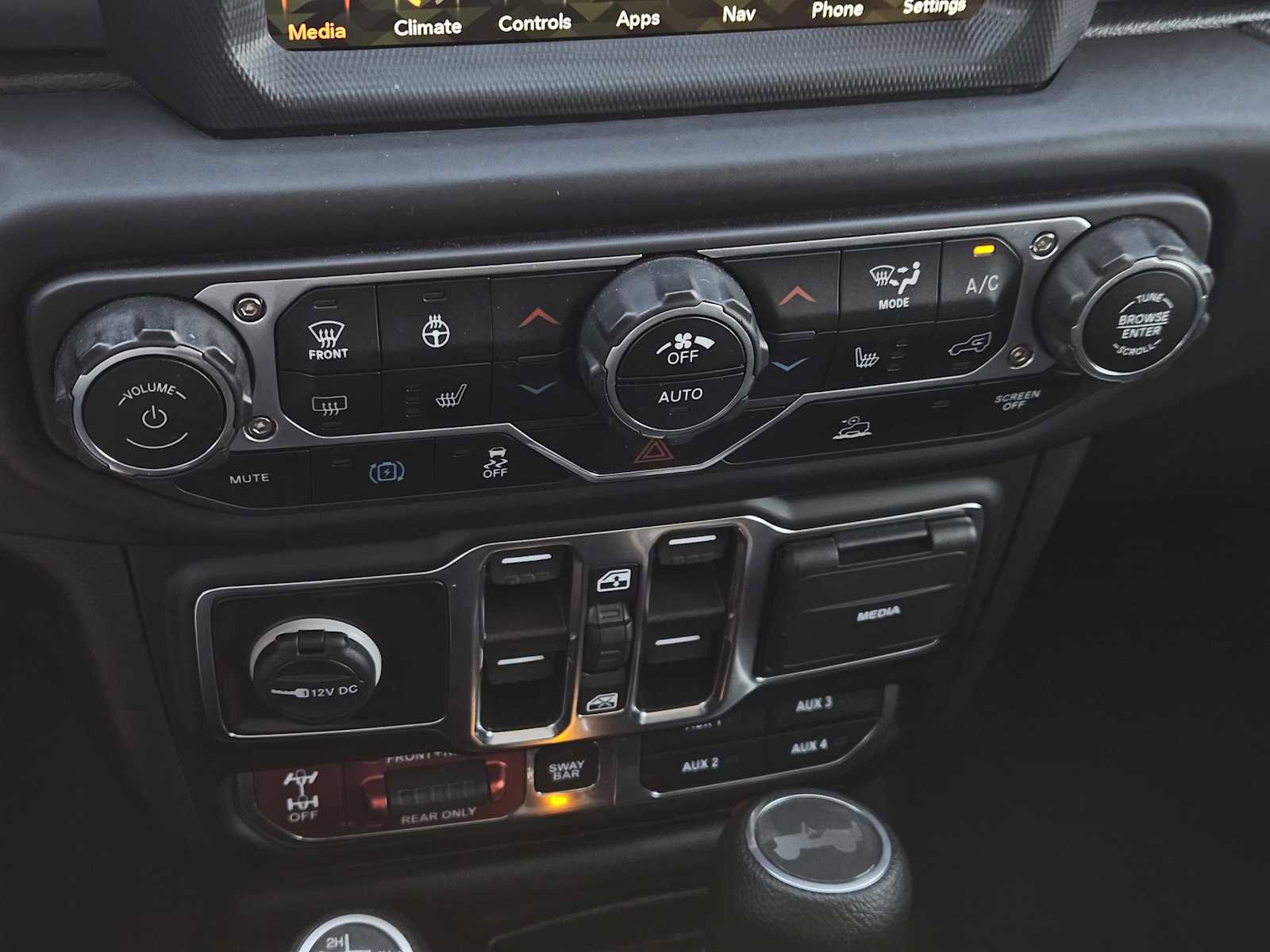 Used 2022 Jeep Wrangler Unlimited Rubicon 4xe w/ Steel Bumper Group image 18