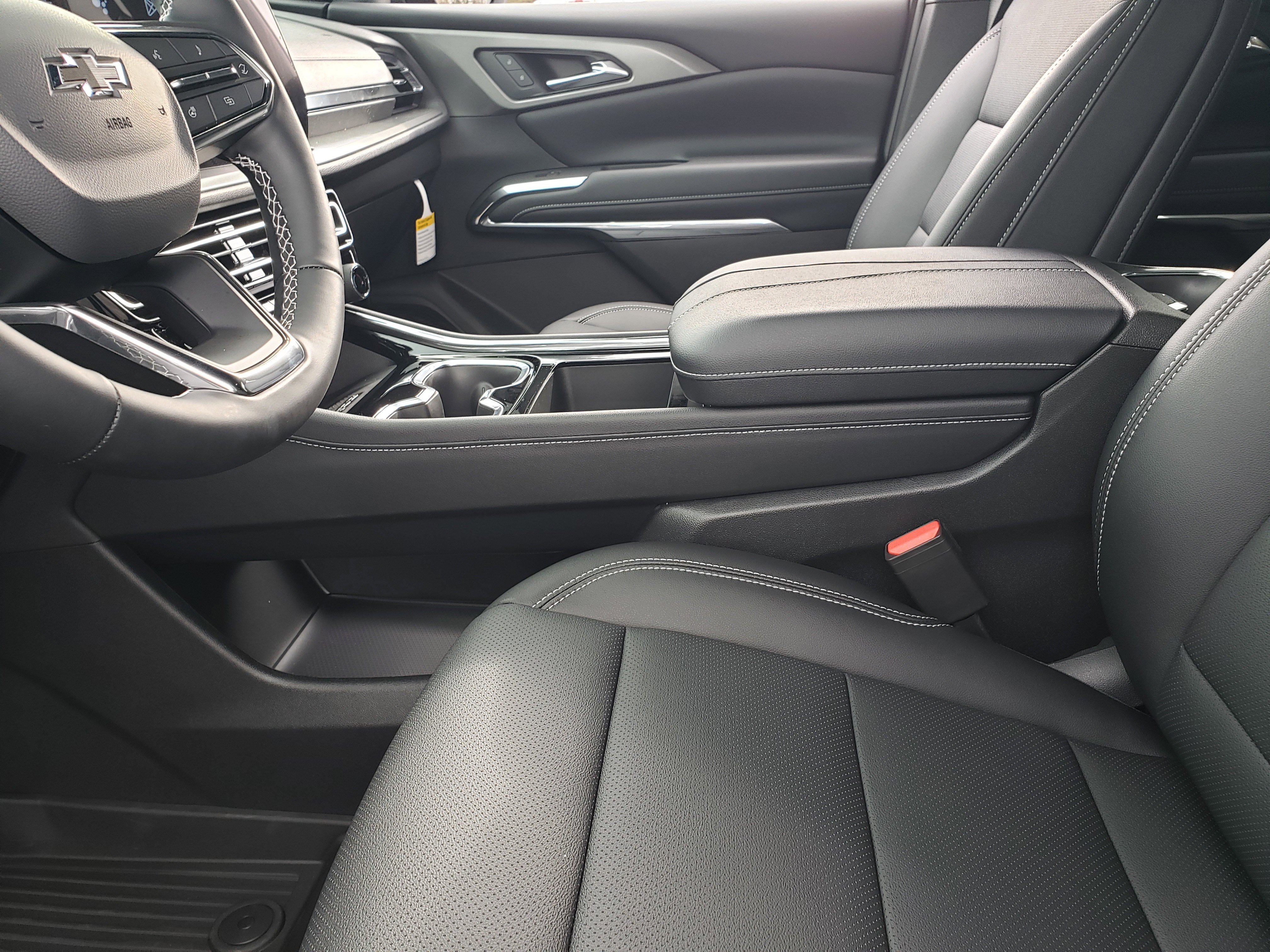 New 2026 Chevrolet Traverse LT w/ Midnight/Sport Edition image 28