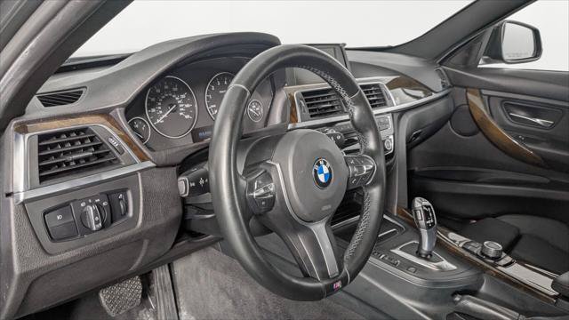 Used 2016 BMW 320i xDrive Sedan w/ Sport Package AWD/4WD image 20