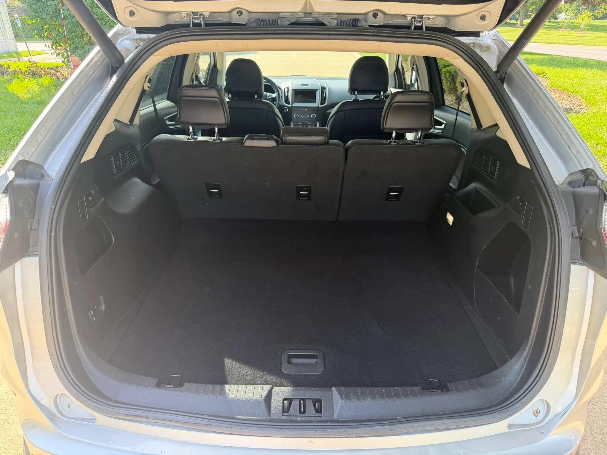 Used 2019 Ford Edge SEL w/ Equipment Group 201A AWD/4WD image 26