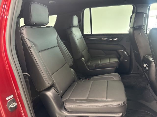 Used 2023 GMC Yukon XL Denali AWD/4WD image 35