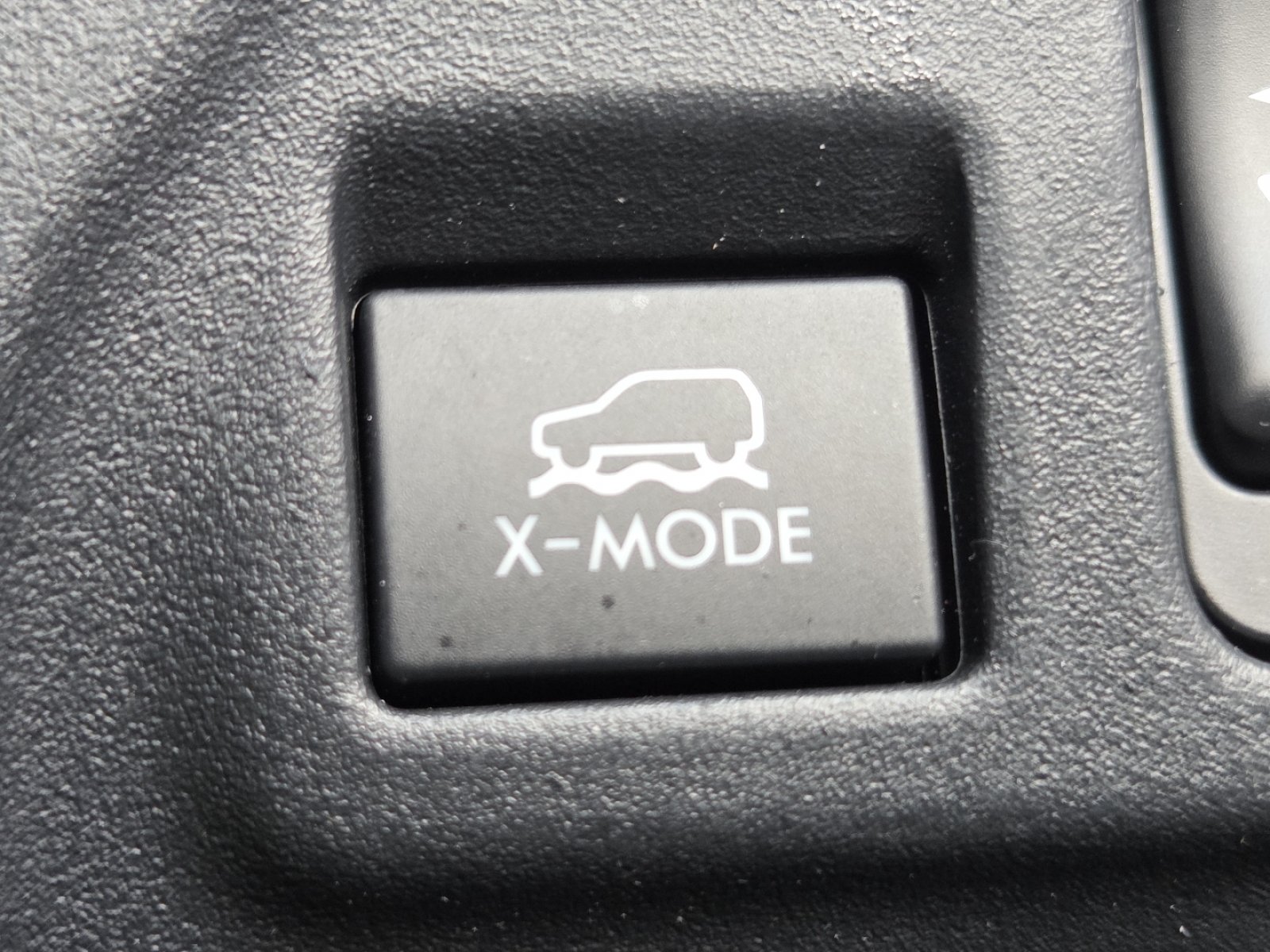 Used 2022 Subaru Crosstrek 2.0i Premium w/ Moonroof Package AWD/4WD image 8