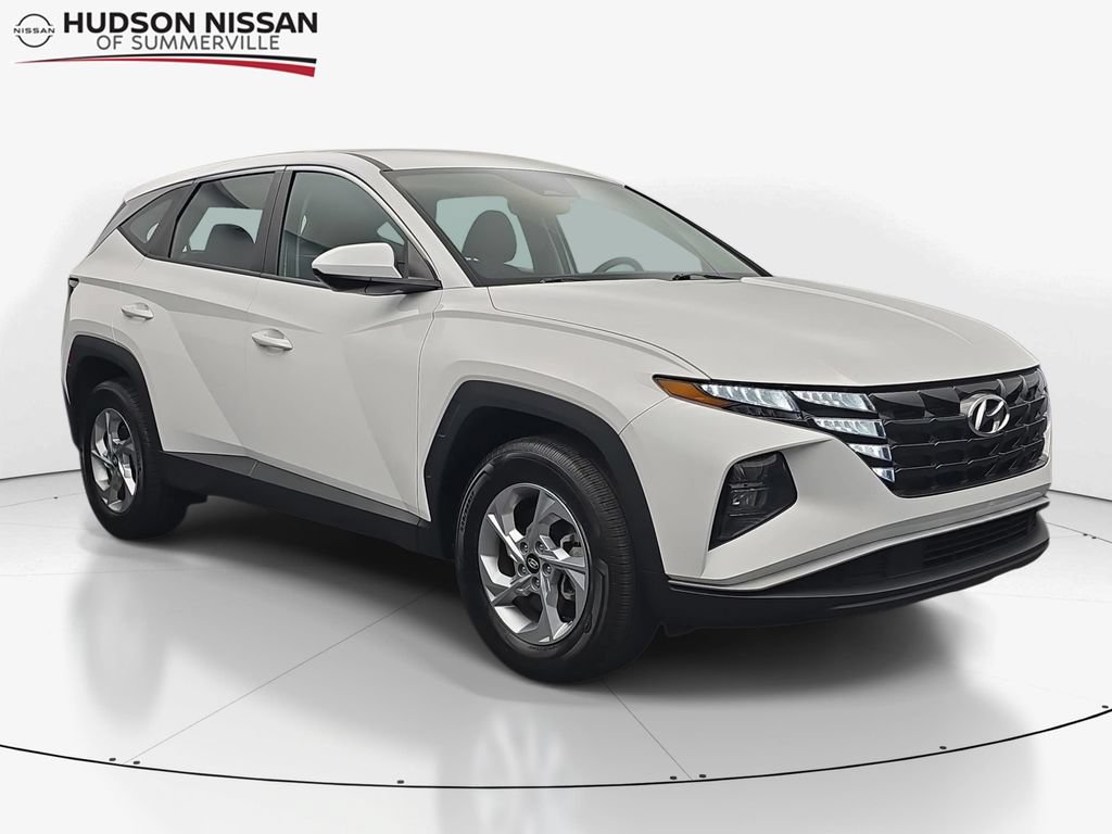Used 2024 Hyundai Tucson SE AWD/4WD image 1