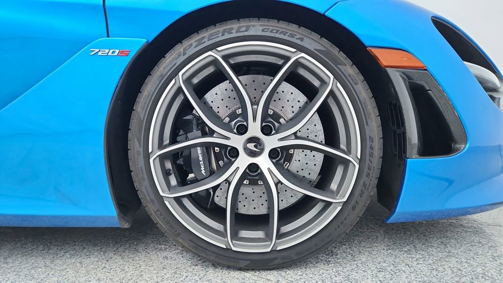 Used 2020 McLaren 720S Performance image 32