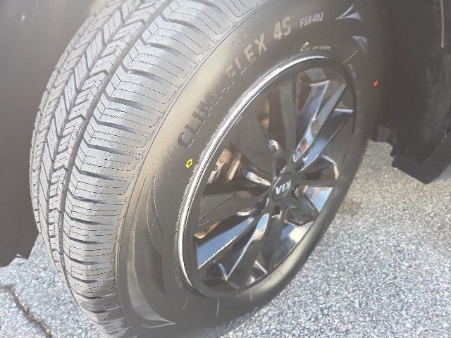 Used 2020 Kia Sorento LX image 26