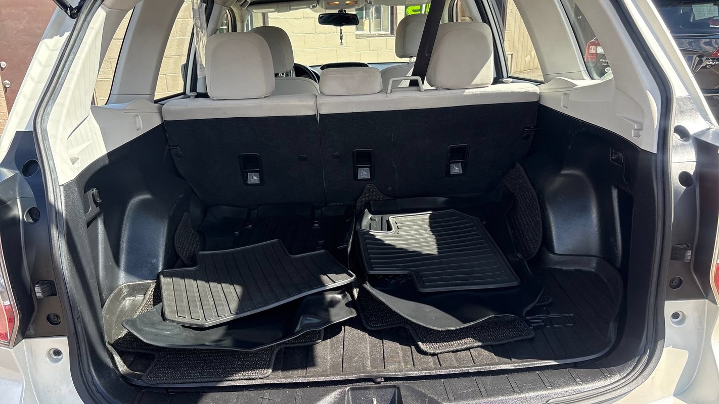 Used 2015 Subaru Forester 2.5i w/ Alloy Wheel Package AWD/4WD image 19