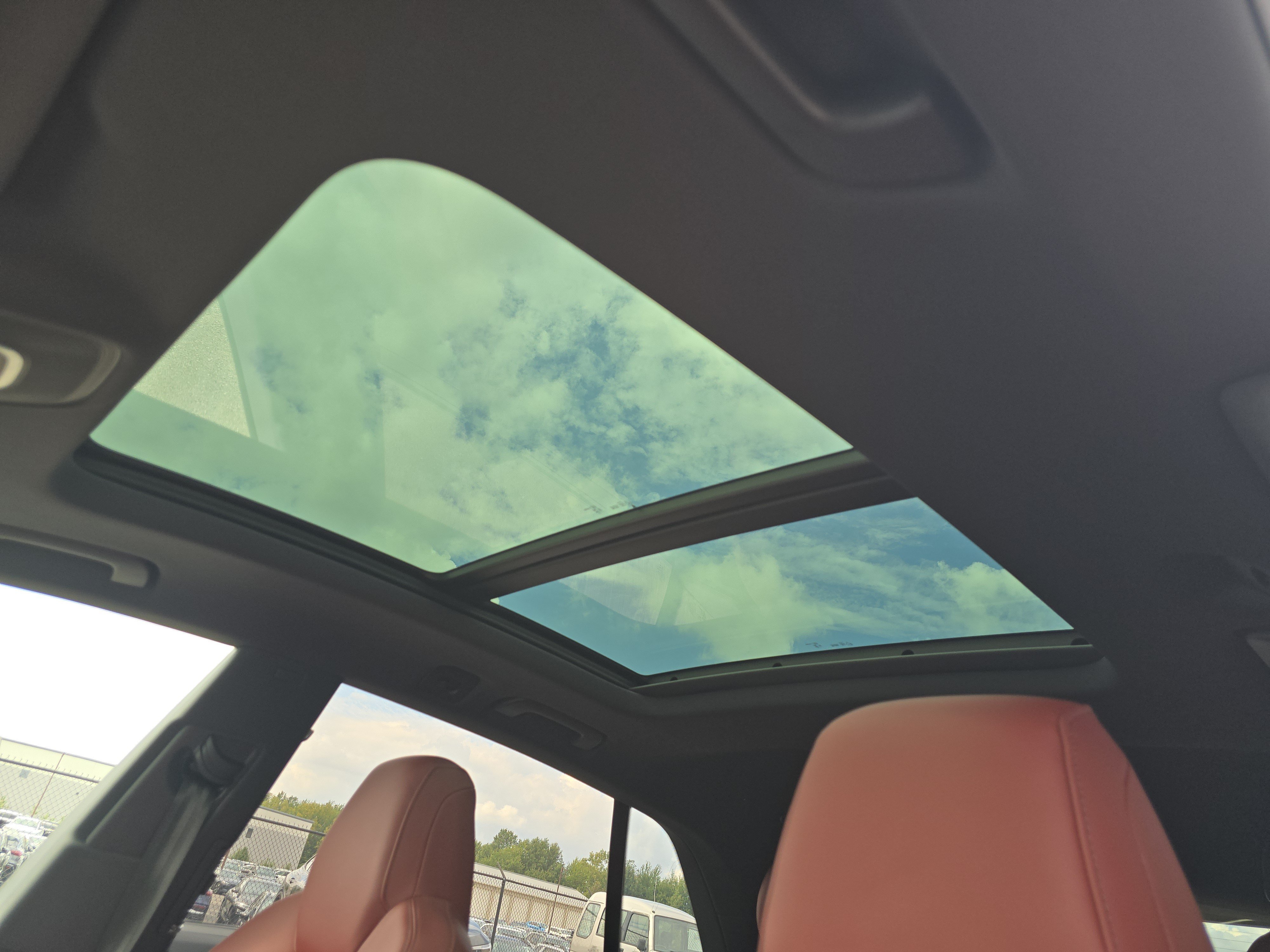 New 2027 Audi SQ8 Premium Plus AWD/4WD image 9