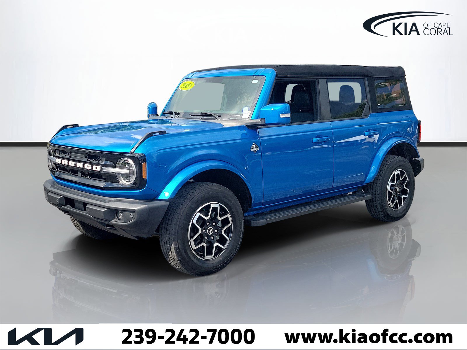 Used 2024 Ford Bronco Outer Banks AWD/4WD image 3