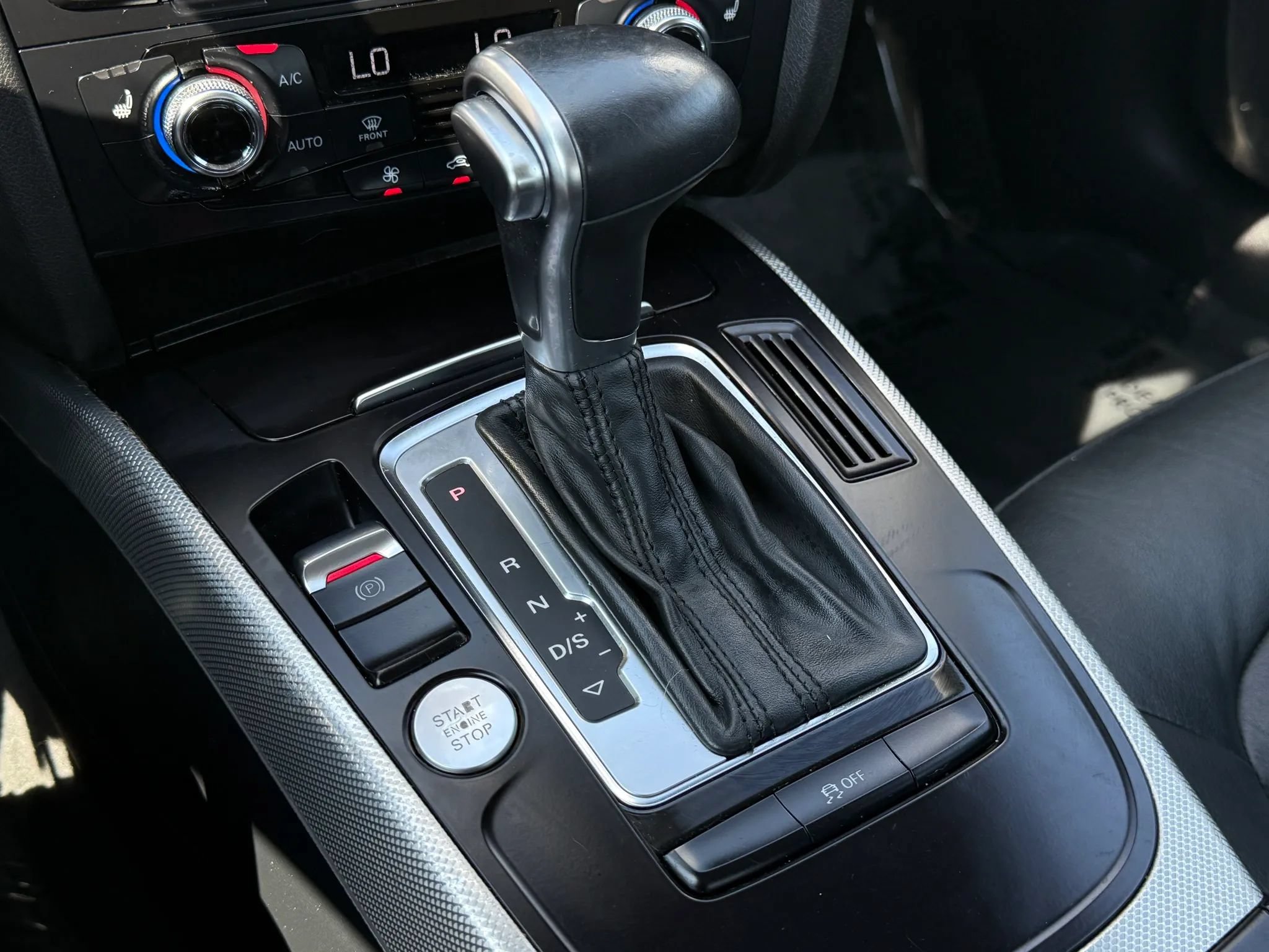 Used 2016 Audi A4 2.0T Premium w/ Convenience Plus Package AWD/4WD image 27