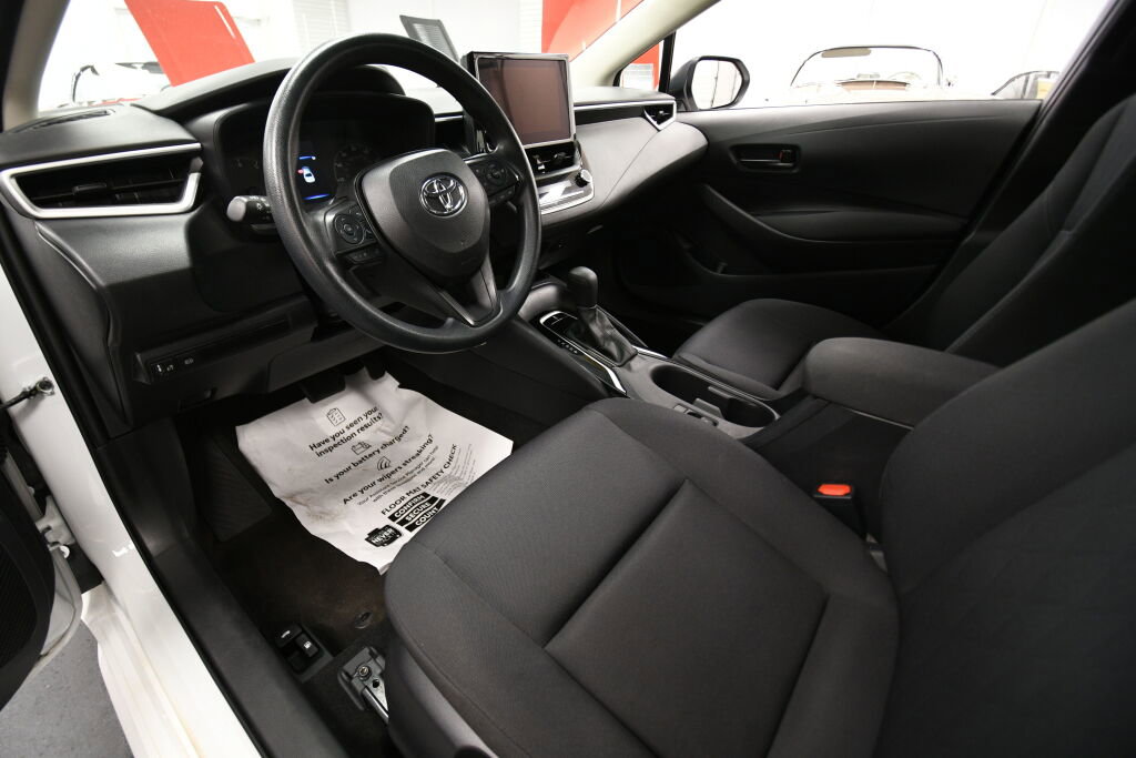 Certified 2024 Toyota Corolla LE image 12