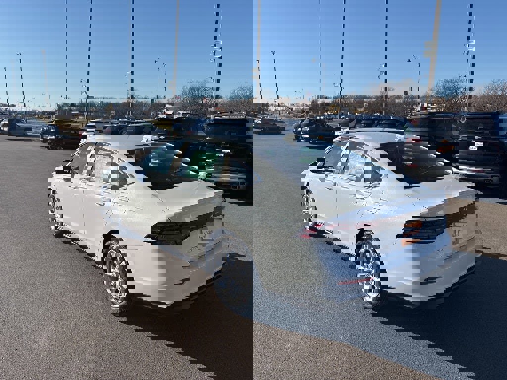 New 2025 Honda Accord LX image 3