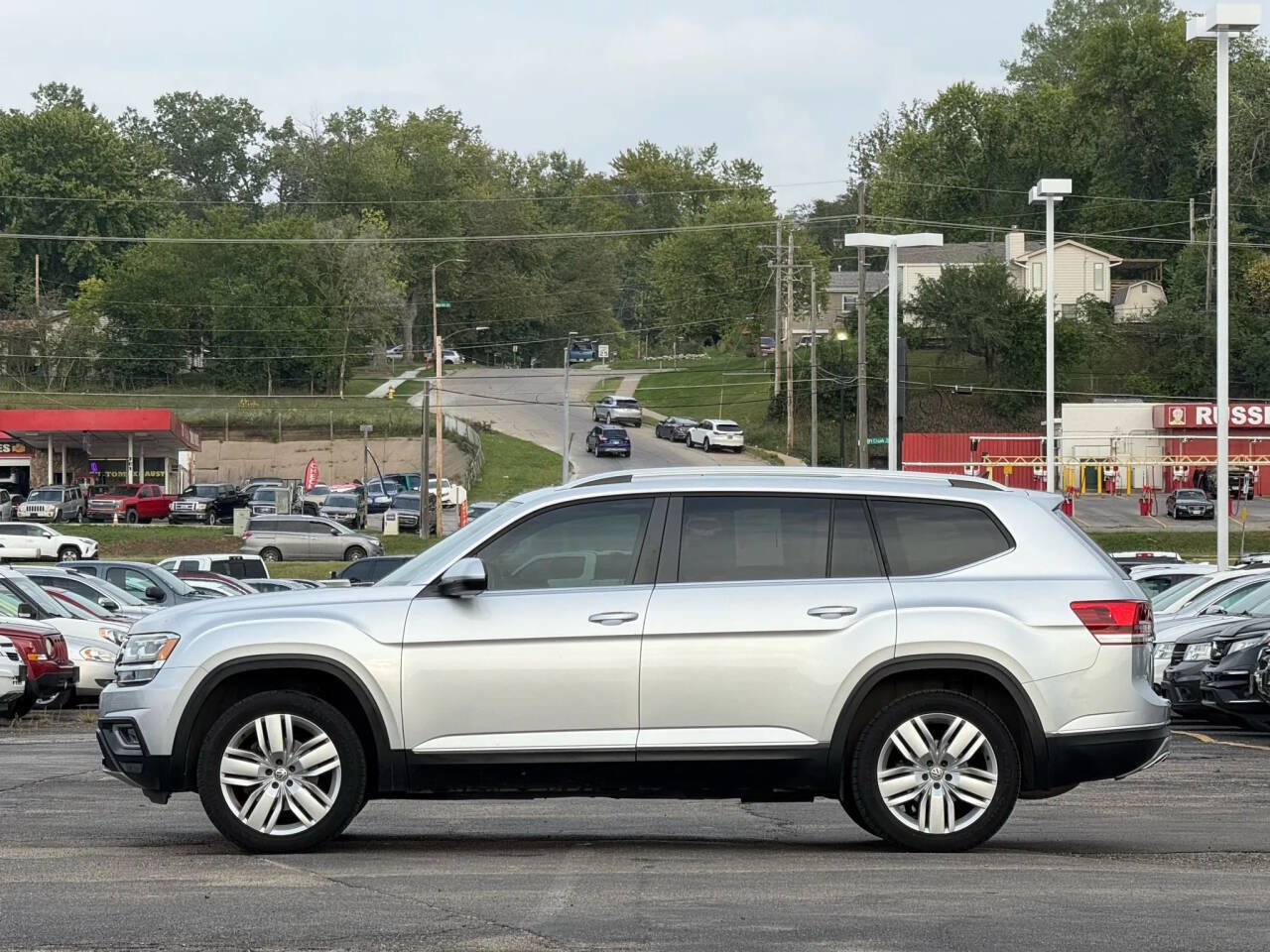 Used 2019 Volkswagen Atlas SEL image 4