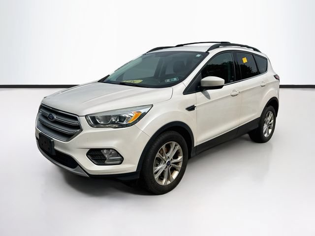 Used 2017 Ford Escape SE w/ SE Leather Comfort Package AWD/4WD image 3