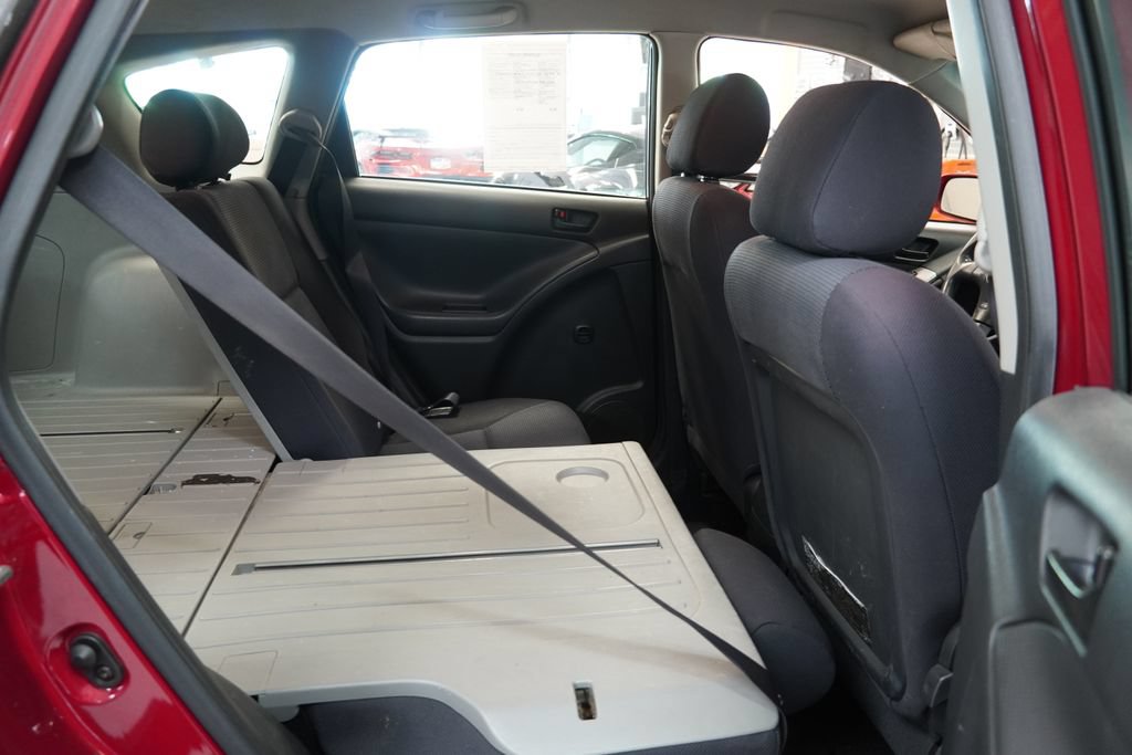 Used 2005 Pontiac Vibe w/ Power Group Value Package FWD image 27
