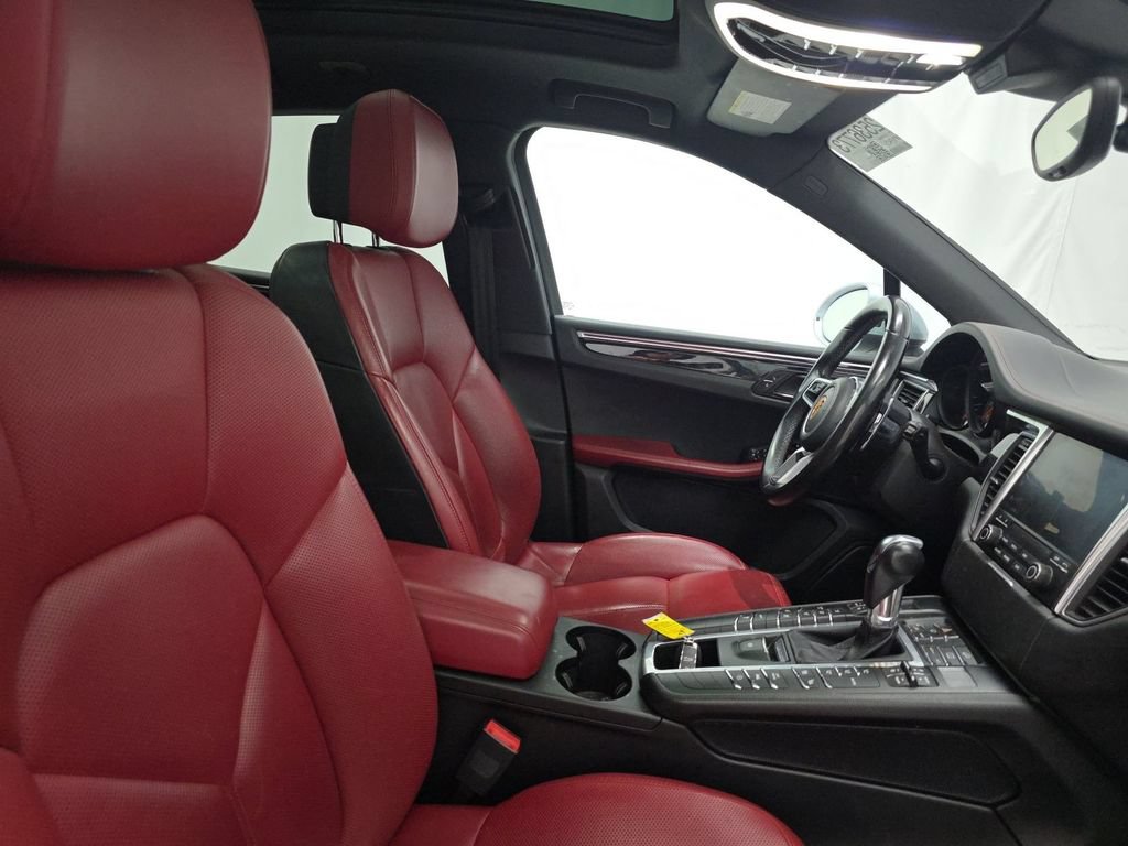 Used 2018 Porsche Macan S w/ Premium Package Plus AWD/4WD image 6