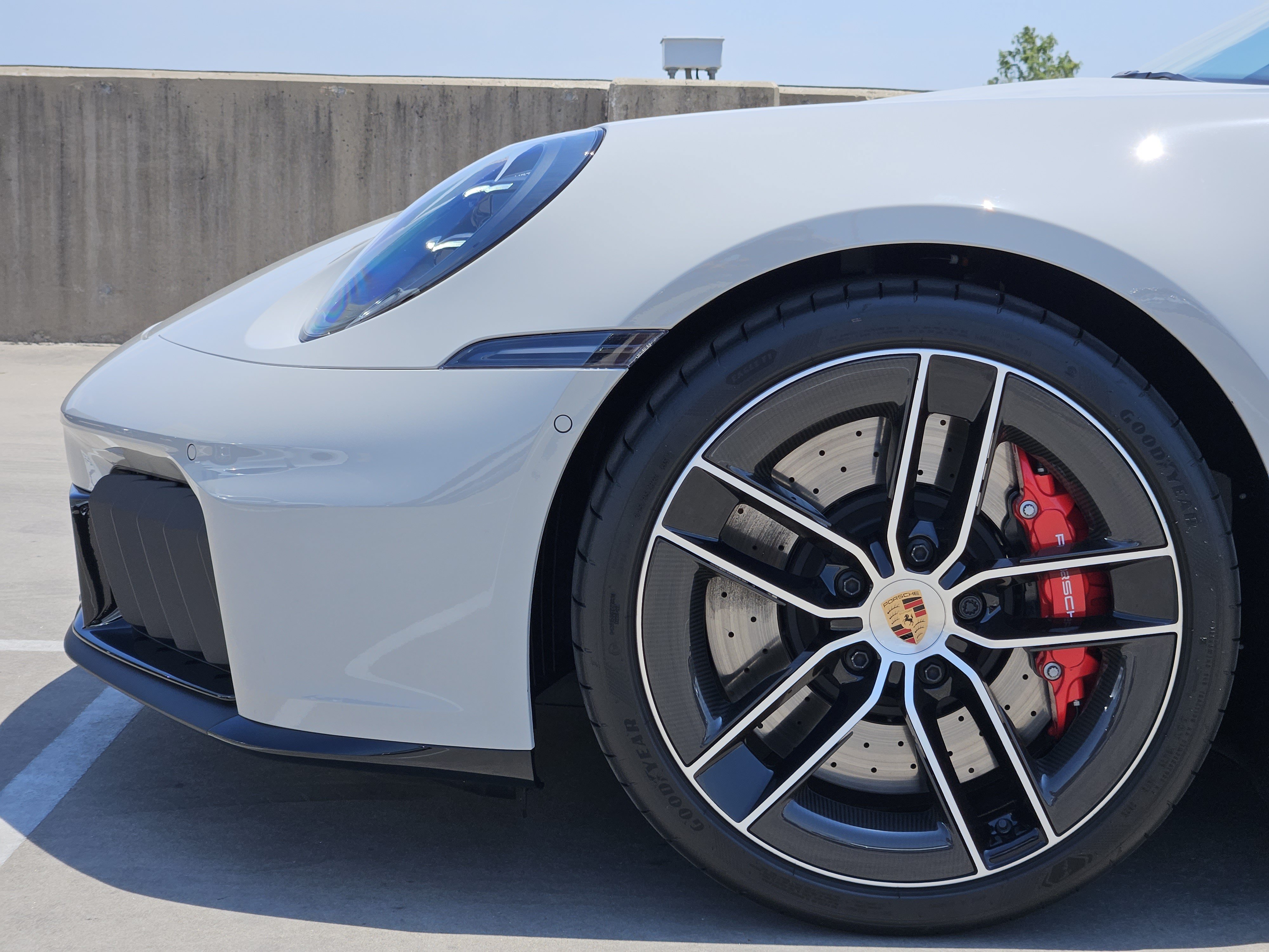 Certified 2026 Porsche 911 Targa 4 GTS AWD/4WD image 13