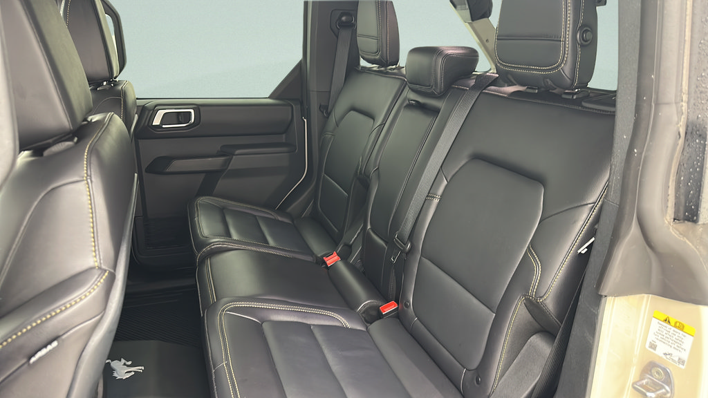 Used 2025 Ford Bronco Badlands AWD/4WD image 11