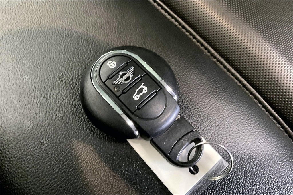 Used 2019 MINI Cooper Countryman S w/ Premium Package image 10