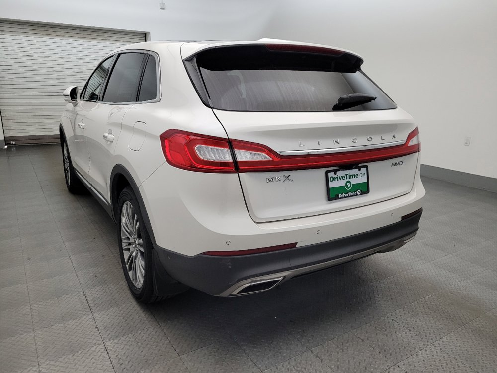 Used 2016 Lincoln MKX Reserve w/ Technology Package AWD/4WD image 5
