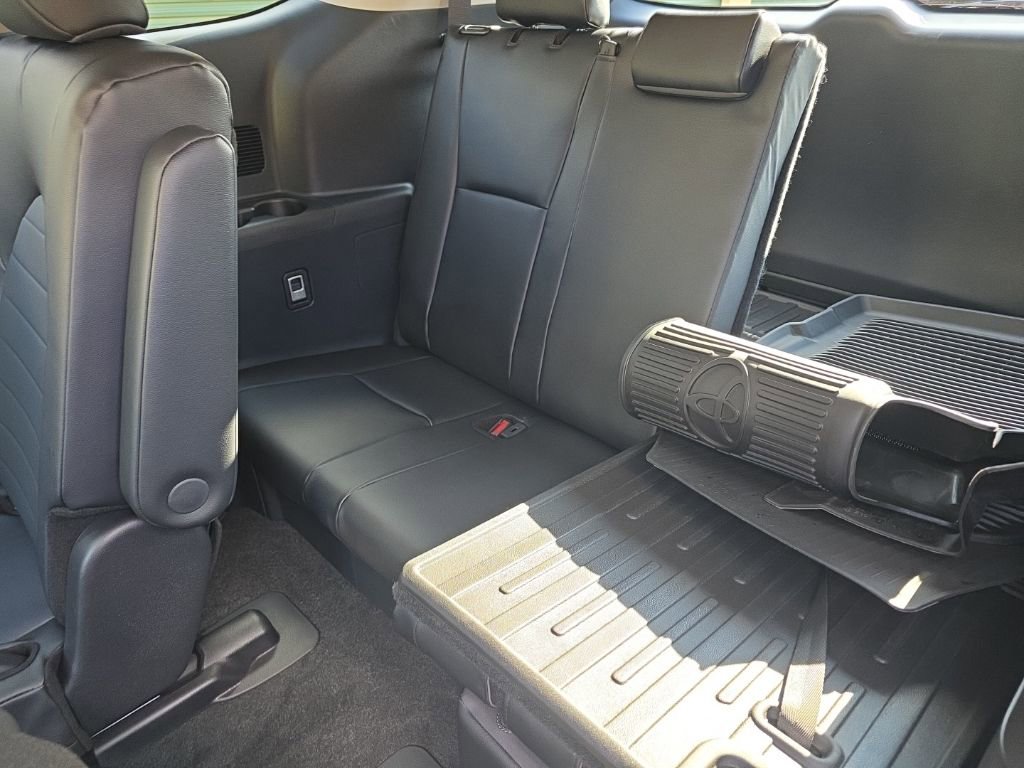 Certified 2026 Toyota Highlander XLE image 16