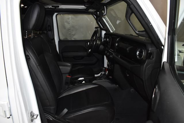 Used 2022 Jeep Wrangler Unlimited Sahara image 27