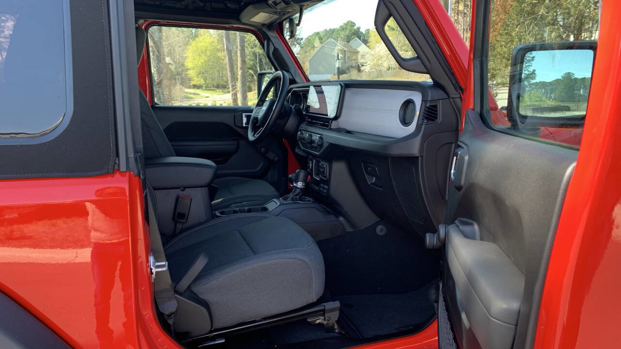 Used 2024 Jeep Wrangler Sport image 39