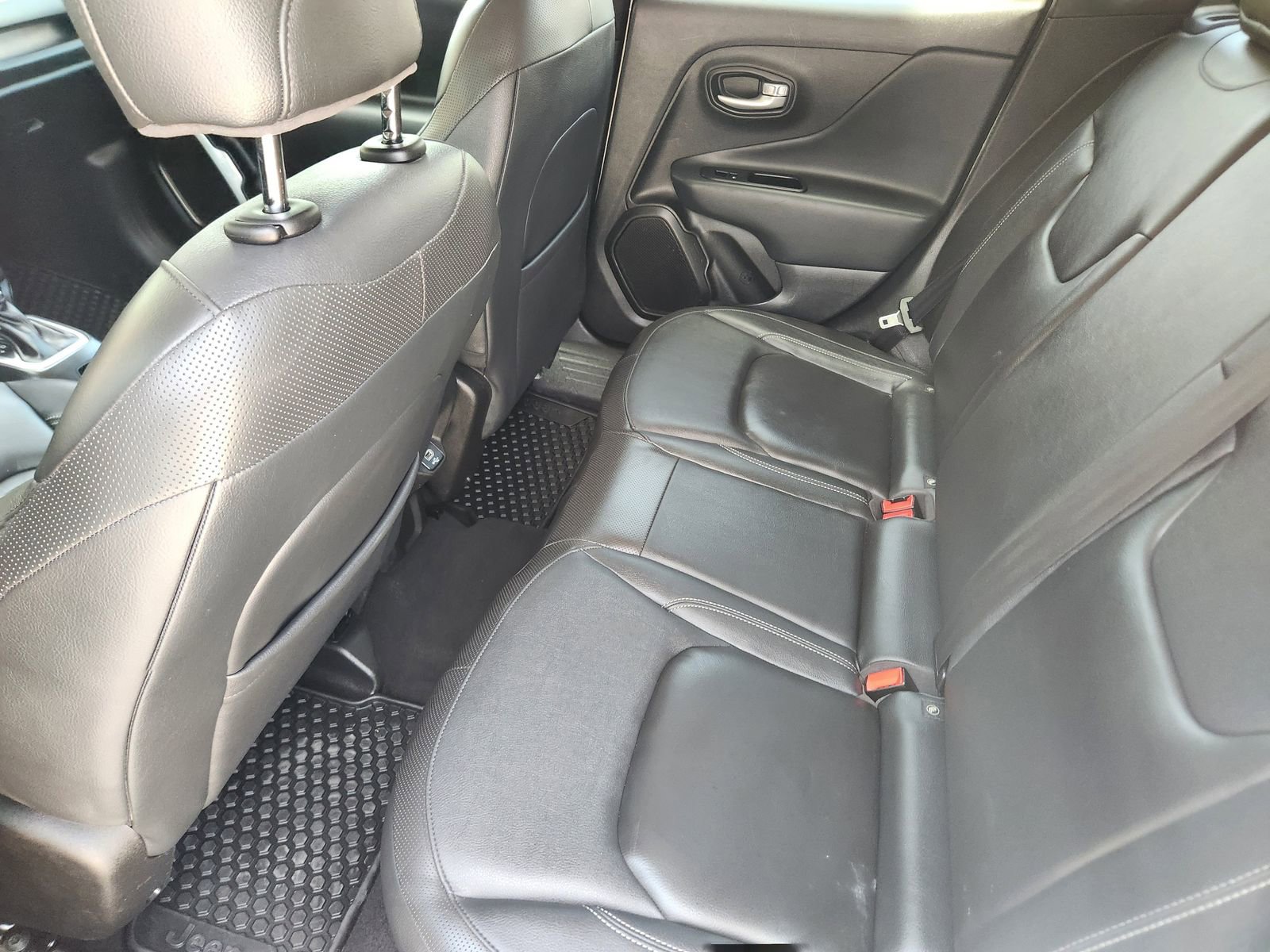 Used 2023 Jeep Renegade Limited AWD/4WD image 36