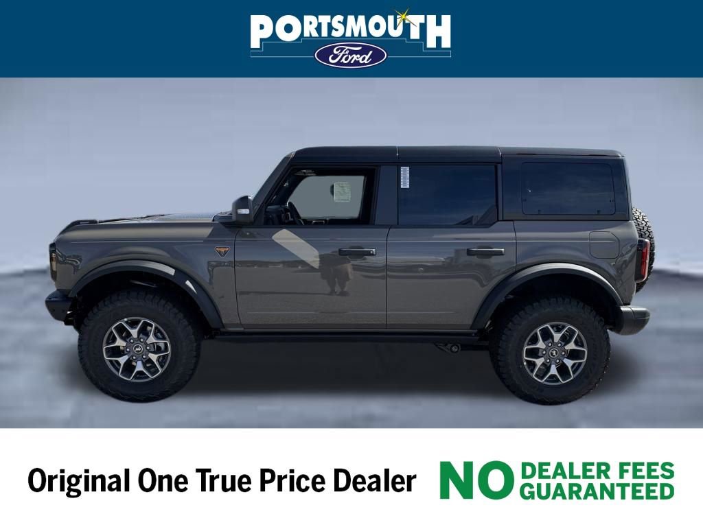 New 2025 Ford Bronco Badlands image 2