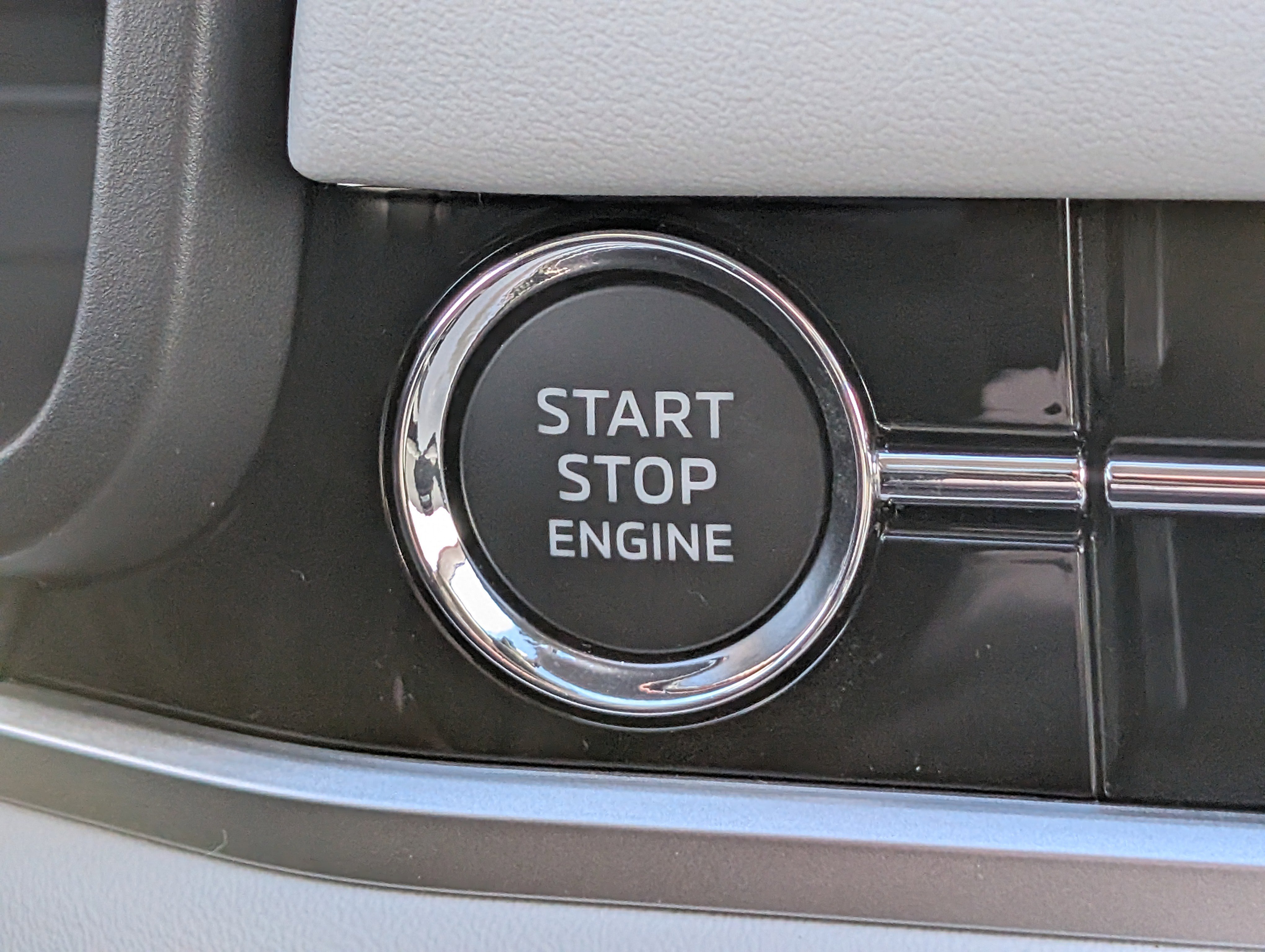 New 2026 Mitsubishi Outlander SE image 29