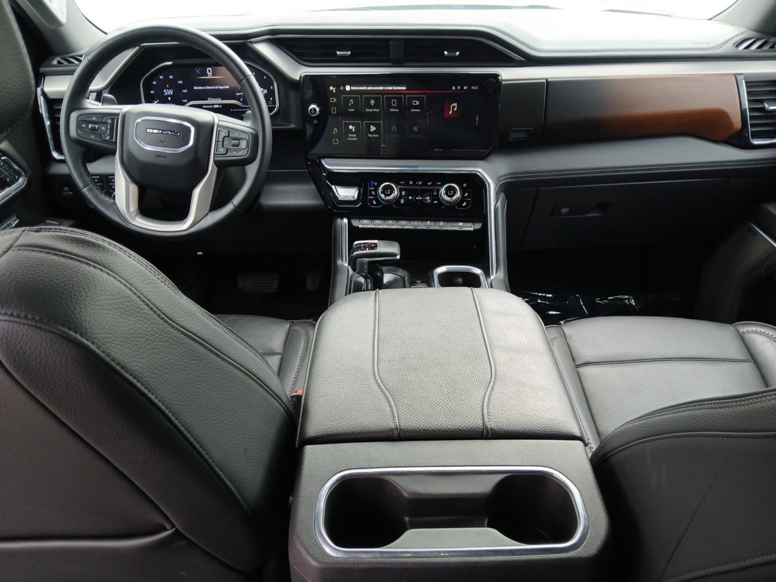 Used 2024 GMC Sierra 1500 Denali w/ Denali Reserve Package image 10