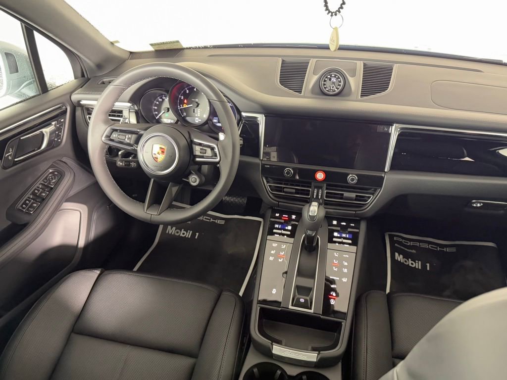 New 2026 Porsche Macan image 21