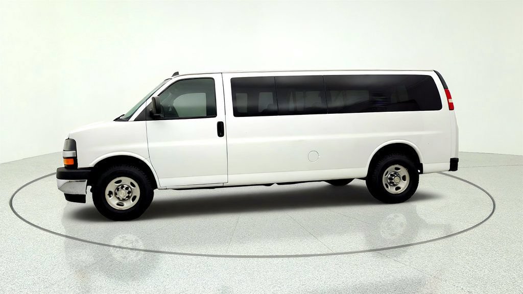 Used 2019 Chevrolet Express 3500 LT w/ LT Preferred Equipment Group RWD image 8