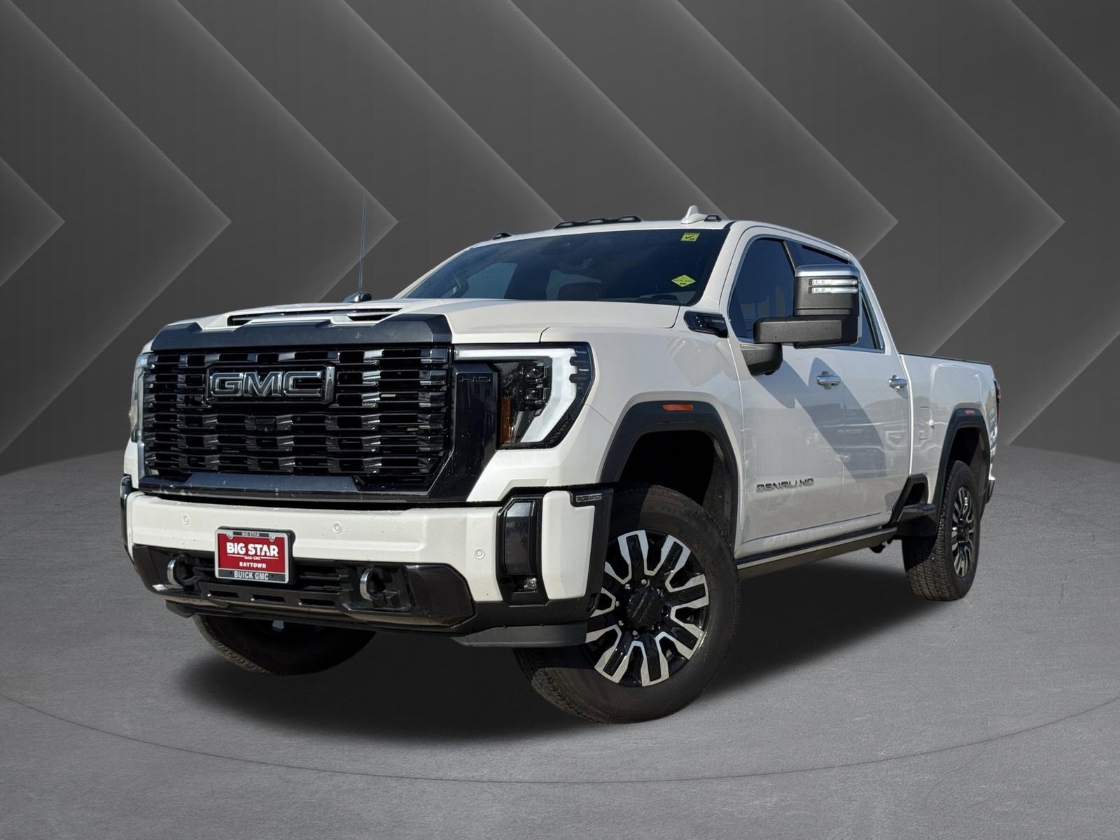 Used 2024 GMC Sierra 2500 Denali Ultimate AWD/4WD image 2