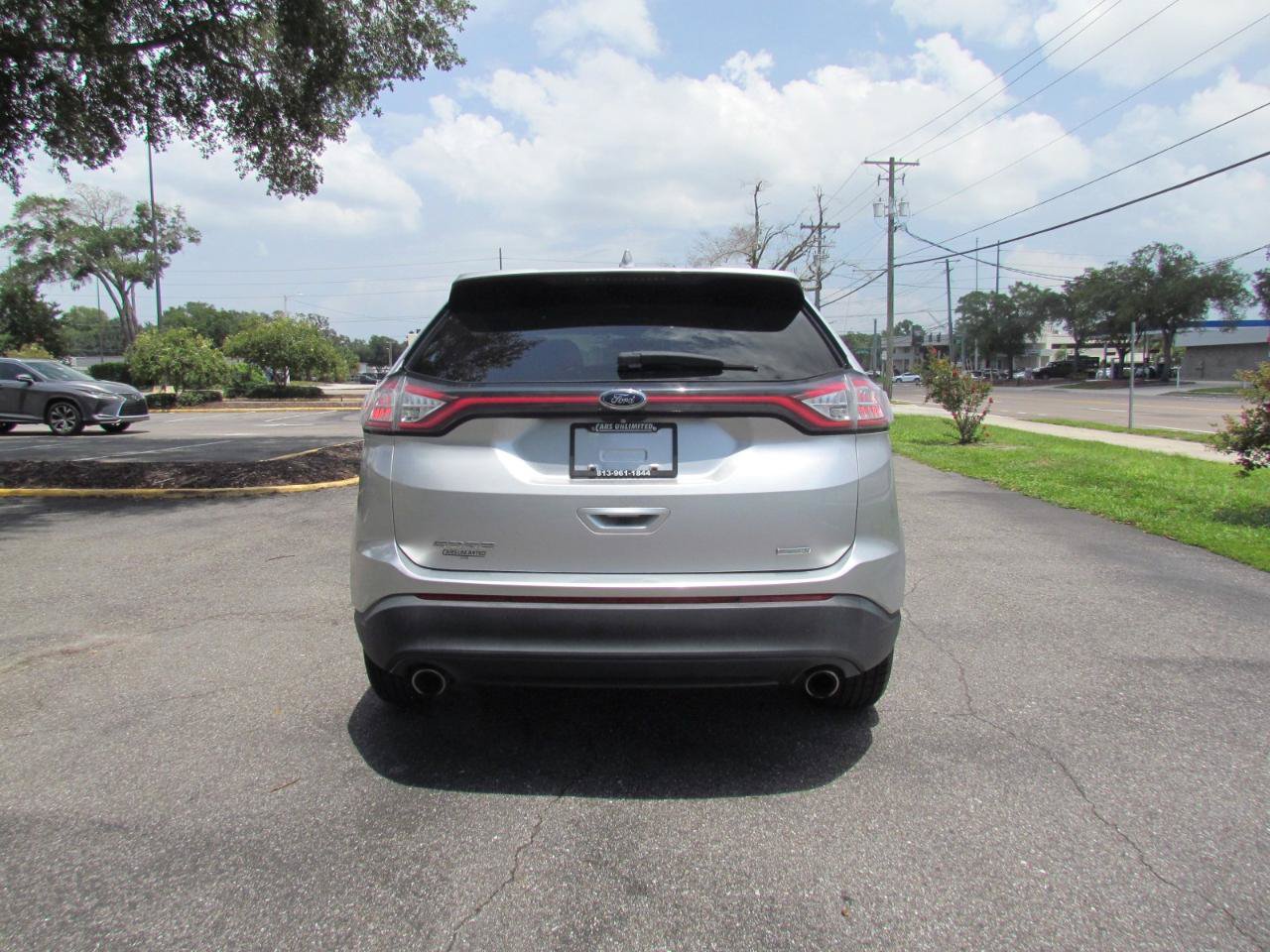 Used 2018 Ford Edge SE FWD image 8