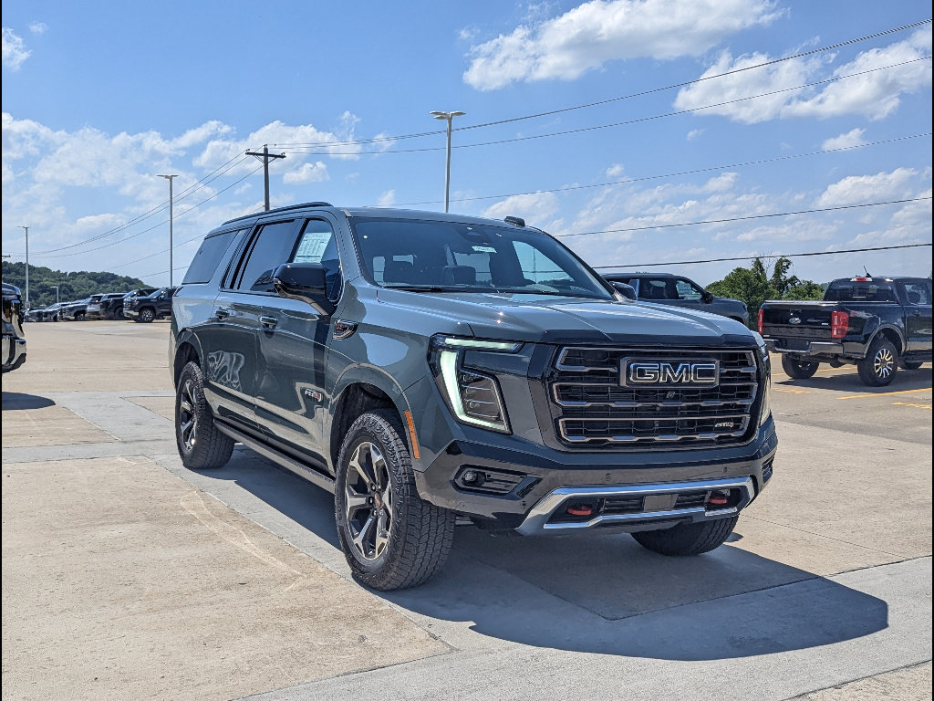 New 2026 GMC Yukon XL AT4 Ultimate w/ LPO, Floor Liner Package AWD/4WD image 5