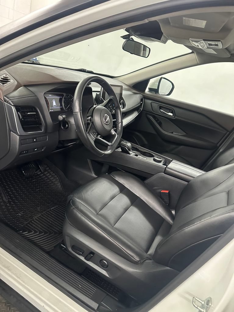 Used 2022 Nissan Rogue SV w/ SV Premium Package AWD/4WD image 10