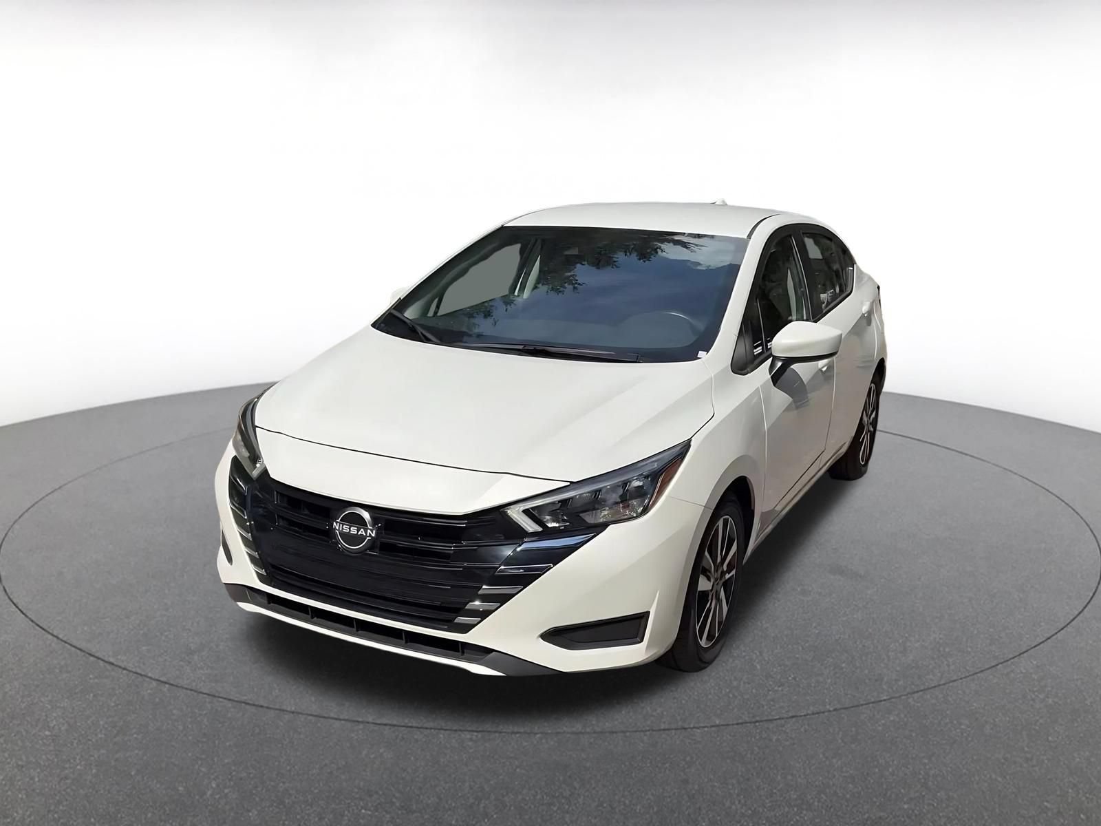 Used 2025 Nissan Versa SV FWD image 6