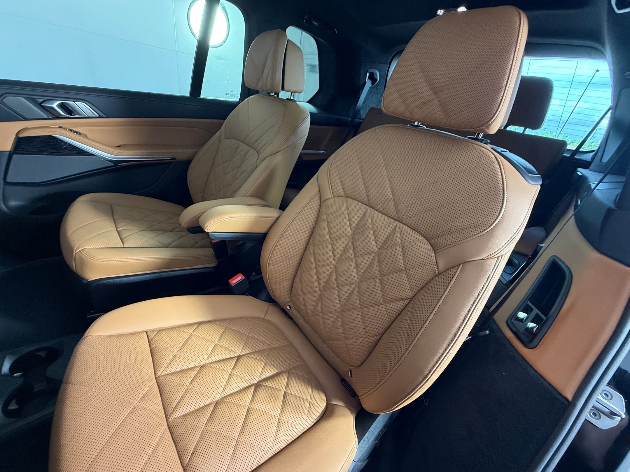 New 2027 BMW X7 xDrive40i image 29