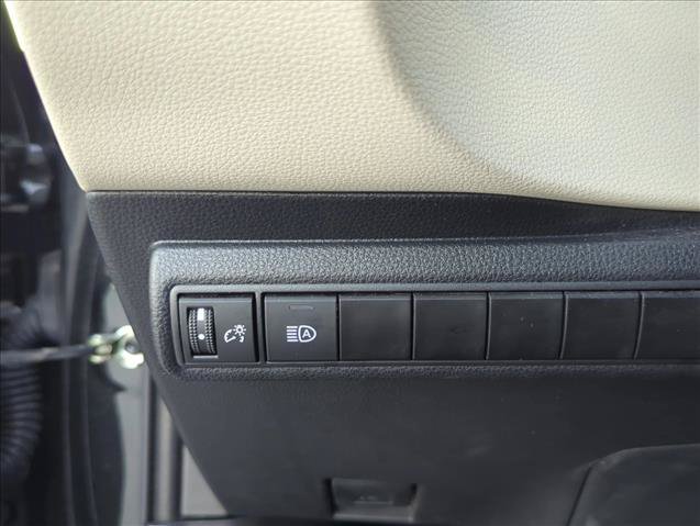 Certified 2022 Toyota Corolla LE FWD image 9