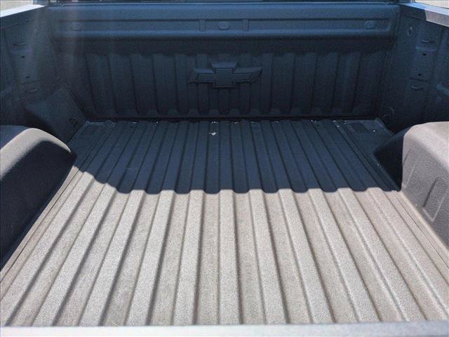 Used 2025 Chevrolet Silverado 1500 LT w/ Safety Package RWD image 10