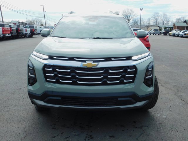 Used 2025 Chevrolet Equinox LT w/ Convenience Package II image 3