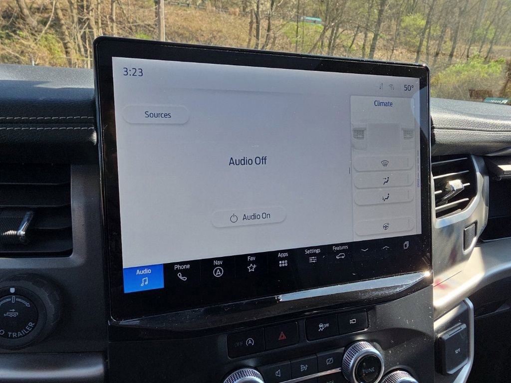 Used 2023 Ford Expedition XLT image 18