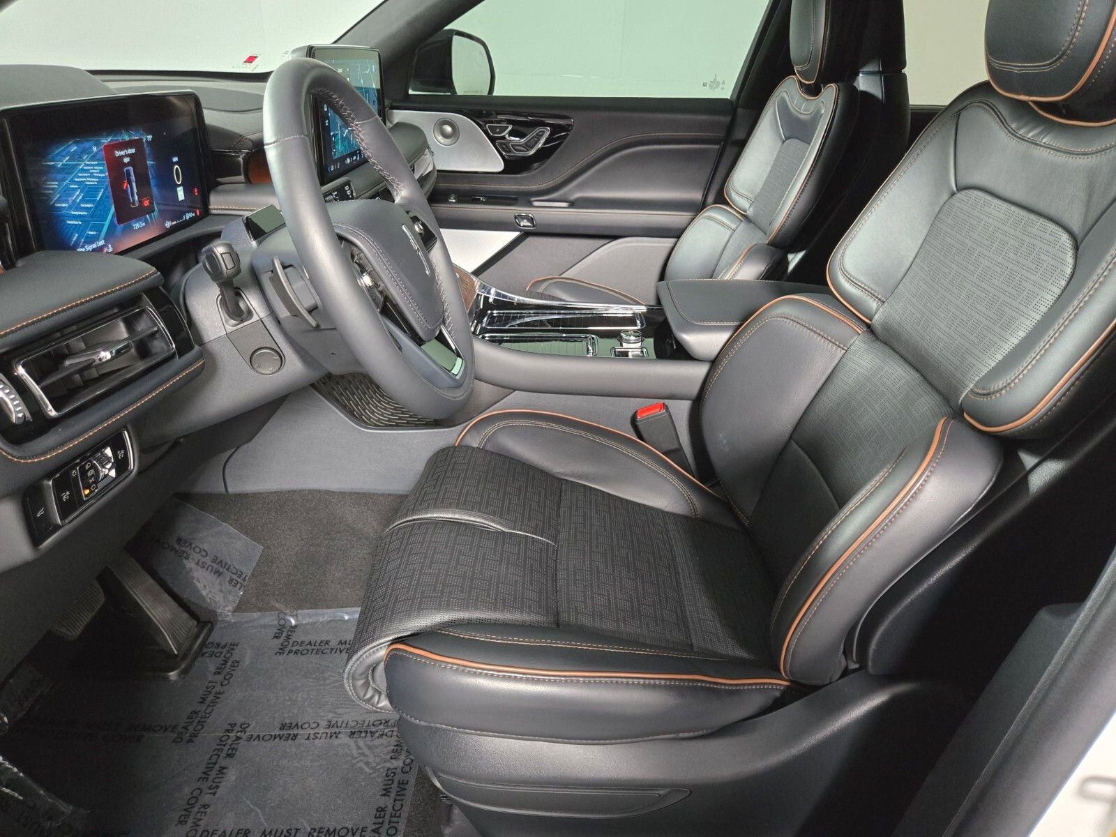 Certified 2025 Lincoln Aviator Black Label image 11