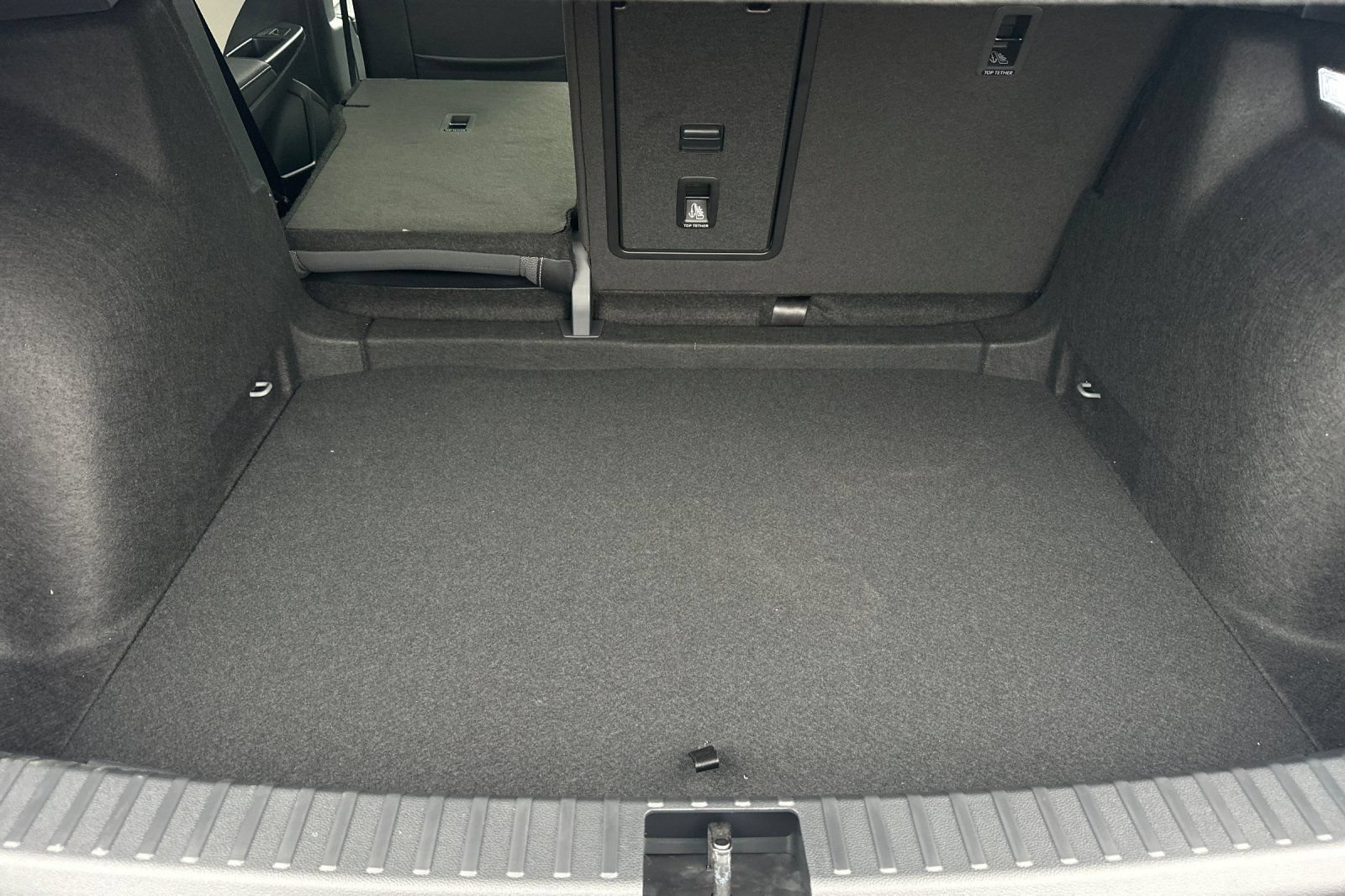 New 2026 Volkswagen Taos SE FWD image 15